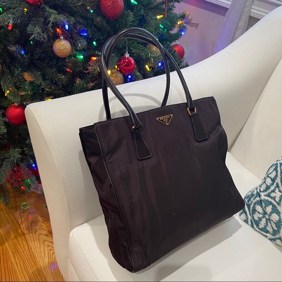 Prada bag 💯% authentic!! - Picture 2 of 16